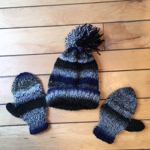 Handmade knit pom pom hat/ mittens